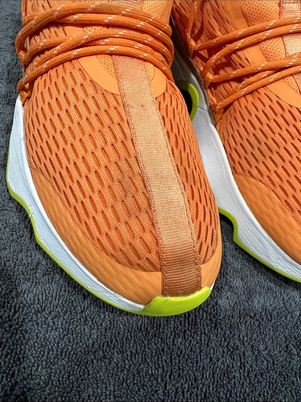 🔥🔥 SOREL Kinetic Impact II Lace Sneaker Orange Designer Shoes Women Sz 9 - EUC